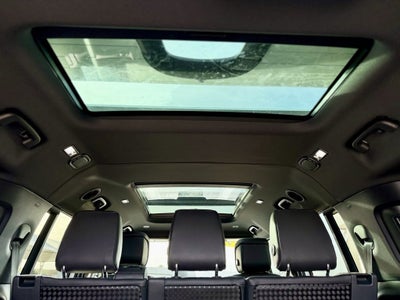 2024 Land Rover Defender Outbound