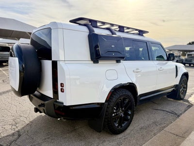 2024 Land Rover Defender Outbound