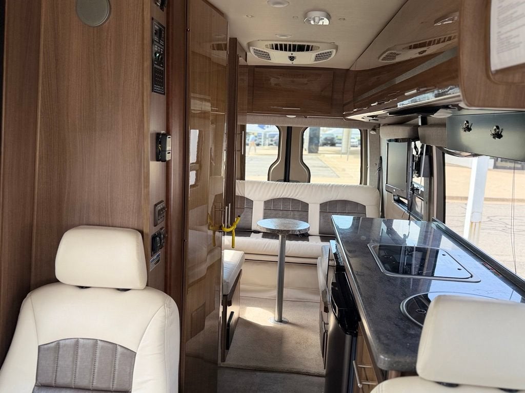 2015 Mercedes-Benz Sprinter Chassis-Cabs 2WD REG CAB 170"