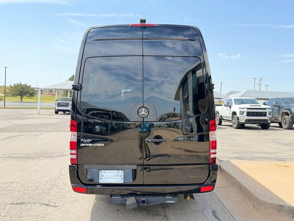 2015 Mercedes-Benz Sprinter Chassis-Cabs 2WD REG CAB 170"