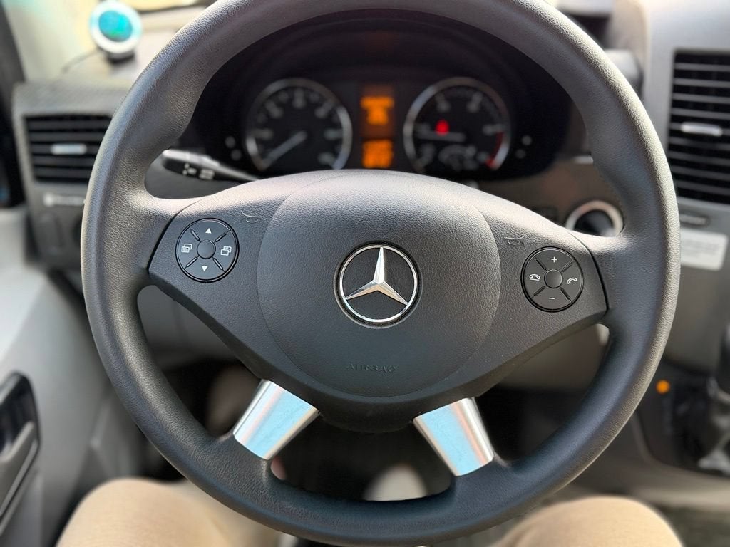 2015 Mercedes-Benz Sprinter Chassis-Cabs 2WD REG CAB 170"
